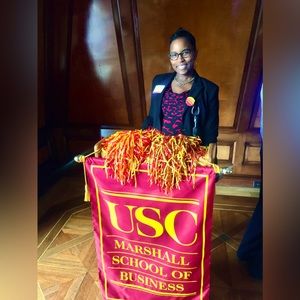 Meet your Posher, Raquel